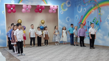 "День матери в детском саду" "День матери в детском саду".